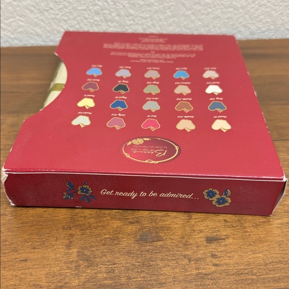 Bésame Cosmetics x Disney’s Snow White The 1937 Collection Storybook Palette - Picture 3 of 11